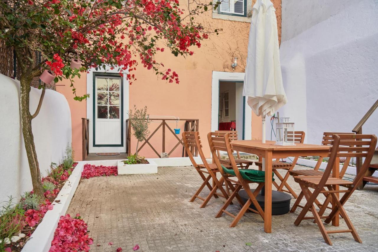 Amazing Terrace And Riverview In Historical Lisboa Exterior foto
